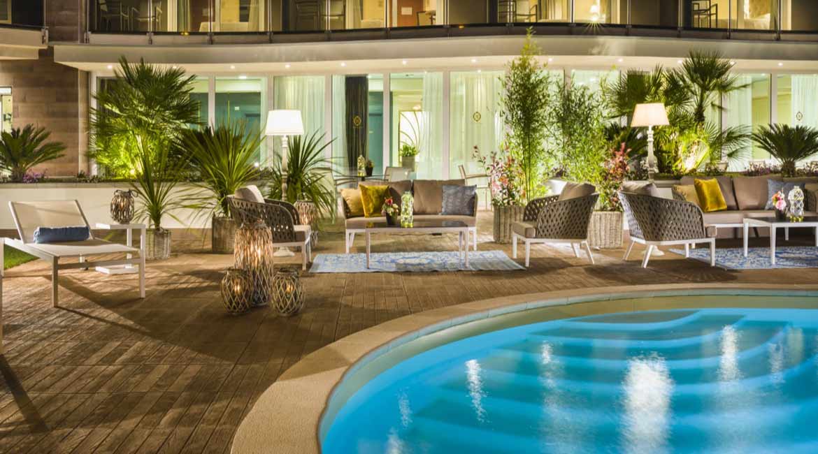 hotel pietra ligure con piscina